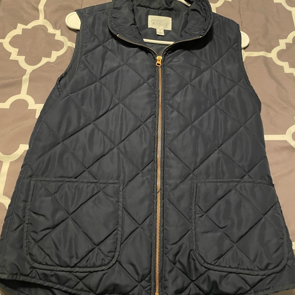 Thin vest